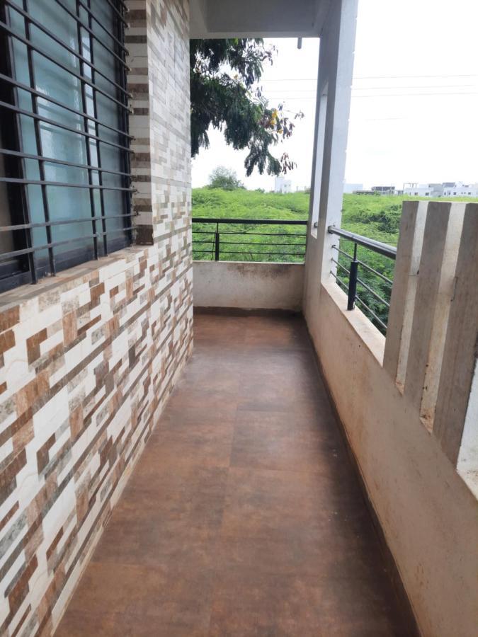 Rajlakshmi Niwas Apartment Solapur Exterior photo