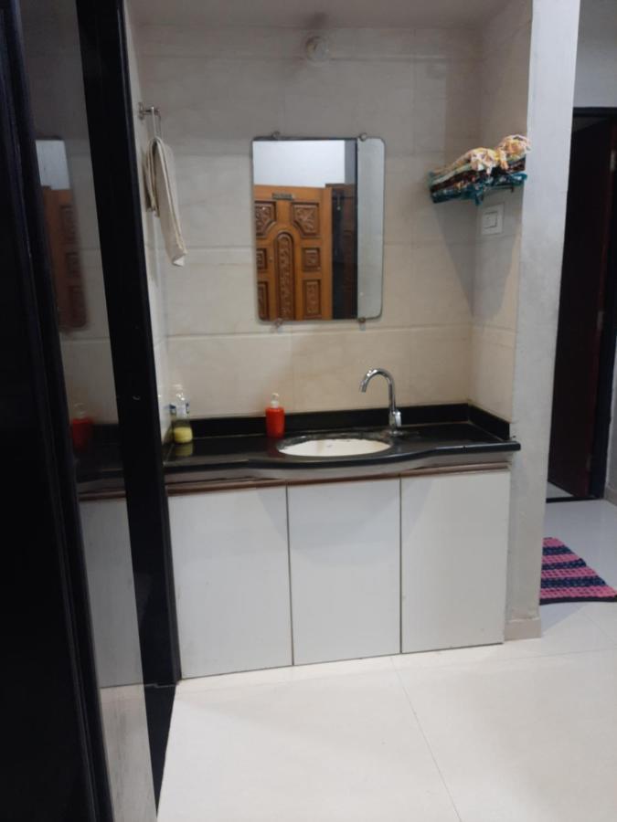 Rajlakshmi Niwas Apartment Solapur Exterior photo