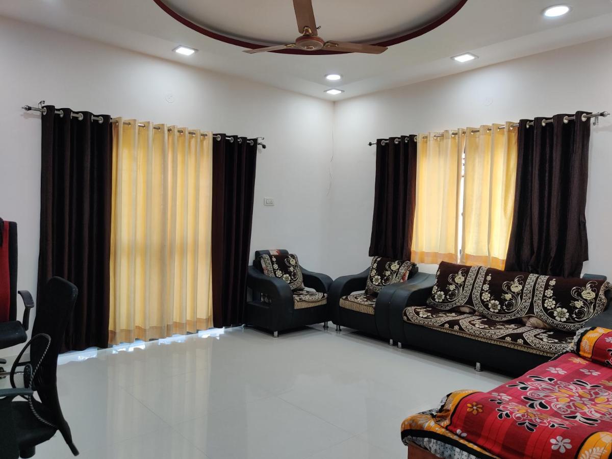 Rajlakshmi Niwas Apartment Solapur Room photo