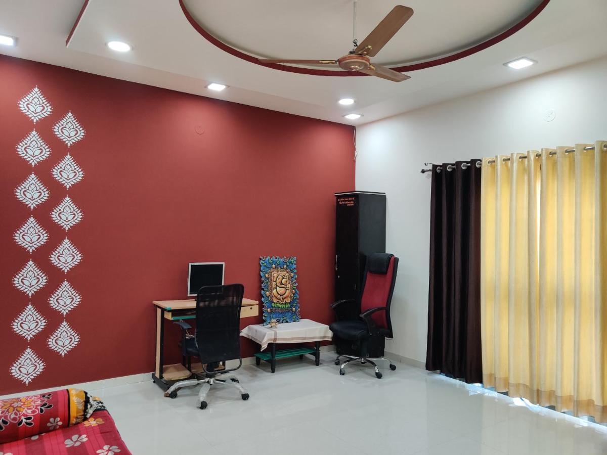 Rajlakshmi Niwas Apartment Solapur Room photo